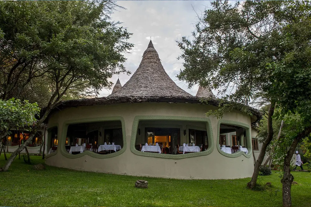 The outside view - Manyara Serena Safari Lodges
